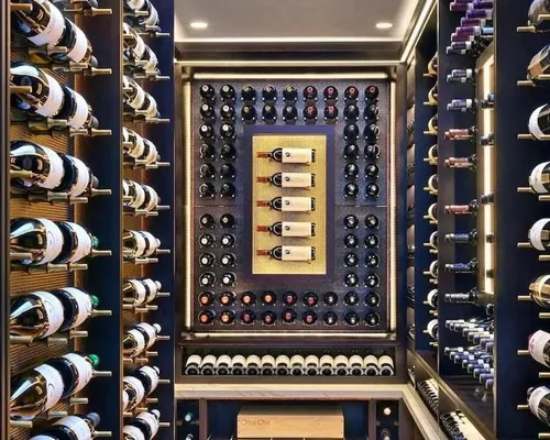 Weinregale Weinschrank Flaschenregal – Modernes Weinmöbel in Schwarz - Stylisches Weinregal mit über 6 Fächern, ideal für die Aufbewahrung und Präsentation Ihrer Weinsammlung. Aus hochwertigem Edelstahl und Glas gefertigt, passt perfekt in jeden Raum.