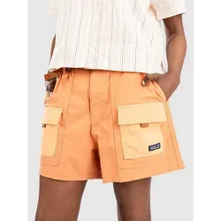 Patagonia Women's Outdoor Everyday Shorts - Größe L in Orange - Luftige Wanderhosen in Orange, Größe L, mit Stretch für optimalen Komfort; ideal für Reisen und Outdoor-Aktivitäten. Entdecken Sie weitere Patagonia-Highlights bei Bergfreunde.de!
