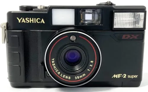 Yashica Kyocera MF-2 super 35mm analoge Kleinbild Kamera + Kamera Einschlagtuch