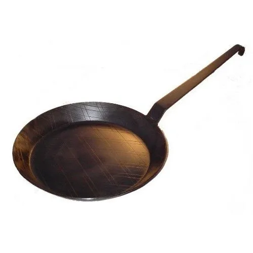 TAMLED Eisenpfanne kaltgeschmiedet 36 cm - Pfanne für alle Herdarten, ideal für Fleisch und Bratkartoffeln, in Gastronomiequalität vom deutschen Fachhändler.