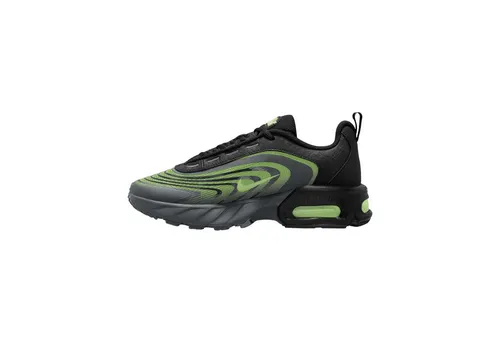 Nike Jungen Halbschuh AIR MAX FIRE schwarz Größe EUR 39 - Der Nike AIR MAX FIRE Halbschuh für Jungen verbindet cooles Design mit Komfort. Das hochwertige Obermaterial und die griffige Gummisohle bieten besten Halt. Ideal für aktive Kids, die Wert auf Stil legen.