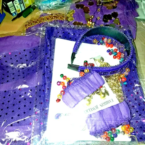 Mädchen Kurzarm Bauch Tanz Kostüm Alle Ornamente Violette  Größe M