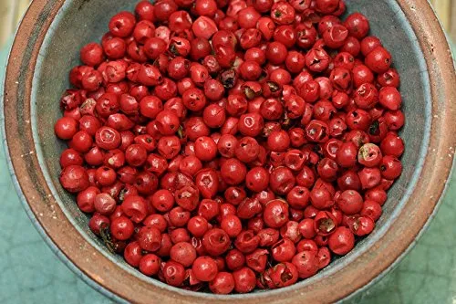 Roter Pfeffer, Rosa Beeren Größe 50g im Beutel