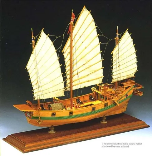 Amati Chinesische Dschunke 1:100 Baukasten #25012