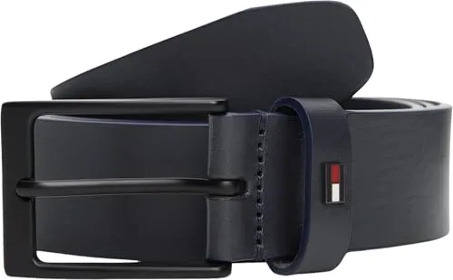 Tommy Hilfiger Ledergürtel LAYTON 3.5 cm breit mit Metallpatch - Hochwertiger Ledergürtel aus 100% Rindsleder in Space Blue. Mit robuster Einfachdornschließe und stilvollem Label für einen lässigen Look. Perfekt für jeden Anlass.