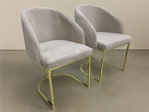 Esszimmer Set Garnitur Esstisch mit 4 Lehnstühlen von Depotum