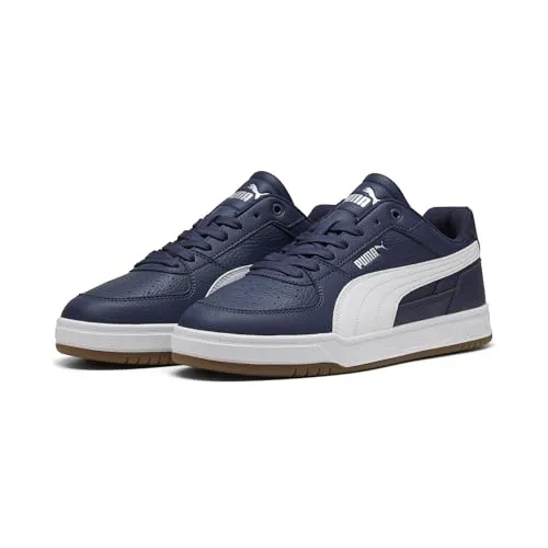PUMA Caven III Sneakers für Erwachsene – Navy White Gum Silver Blue Beige - Stylische Sneakers mit flachem Absatz und regulärer Breite. Ideal für den Alltag, sorgen die PUMA Caven III für Komfort und einen trendigen Look.