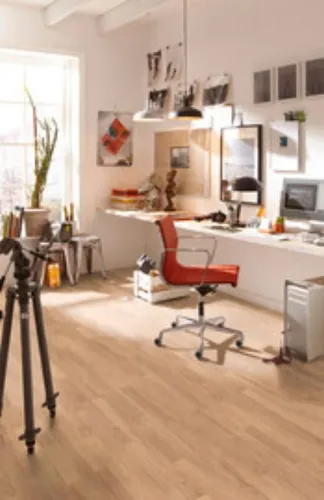 MEISTER Laminat Eiche natur 3-Stab Kurzdiele 3,06m² - Laminatboden in Eiche natur, matt, mit 15 Jahren Garantie für Wohnräume. Ideal für Flur, Kinderzimmer und Wohnzimmer, nachhaltig mit Blauer Engel.