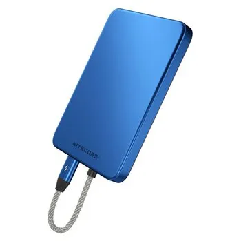 Nitecore Powerbank POCKET5 - 5000mAh Blau - Die Nitecore Powerbank POCKET5 bietet 5000mAh Kapazität in einem kompakten Design. Ideal für unterwegs, um Ihre Geräte jederzeit aufzuladen.