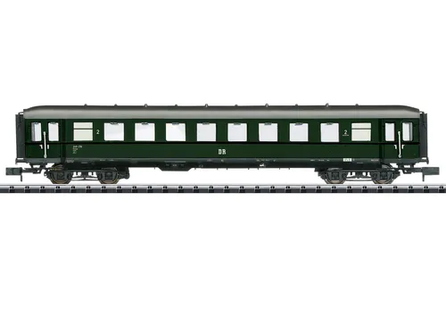 Minitrix 18426 Spur N Personenwagen B4ümpe der DR 2. Klasse - Personenwagen der DR 2. Klasse in Spur N (1:160), ideal für Modelleisenbahnen der Epoche III, neu und in OVP für Sammler und Modellbauer.