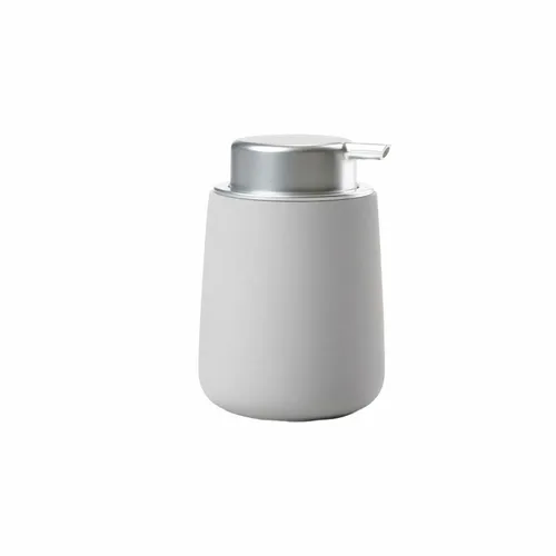 Zone Denmark Nova Seifenspender - Soft Grey - Eleganter Seifenspender aus Porzellan mit Soft Touch Beschichtung und Edelstahl-Optik, perfekt für ein modernes Badezimmer.