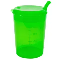 Medi-Inn Schnabelbecher Schnabeltasse Trinkbecher 250 ml grün / Öffnung: 4x4 mm