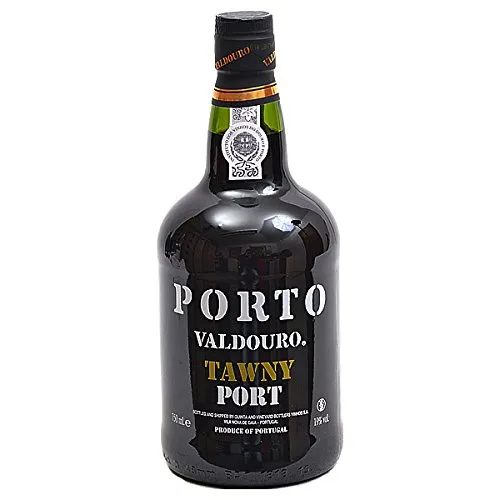 Valdouro Tawny Porto Portwein - 0.75 l aus Portugal - Exklusiver Tawny Portwein mit drei Jahren Reifung in Holzfässern, verführt mit Aromen von Feigen und Pflaumen. Ideal als Dessertwein zu Mandeln oder dunkler Schokolade.