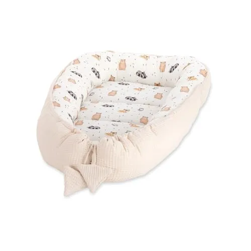 Babynest Neugeborene – Zweiseitiger Baby-Kokon aus Baumwolle Waffel & Musselin - Vielseitiges 2 in 1 Babynest: als gemütliches Nest oder Wickelauflage nutzbar. Mit weichem Musselin und Waffelpique aus reiner Baumwolle für optimalen Komfort. Ideal für FabiMax Beistellbetten und Kinderbetten.