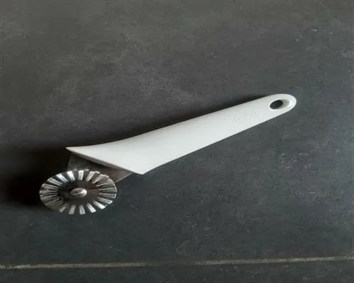 Kaiser Teigrädchen Teigrad Teigschneider Maultaschenrad Teigtaschenrad 769585