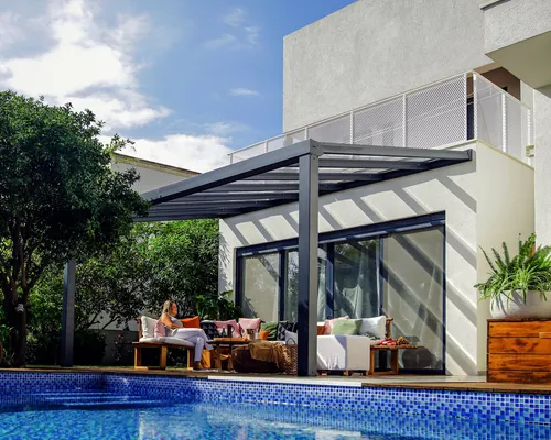 Palram - Canopia Aluminium Terrassenüberdachung Stockholm | Anthrazit - Außenanbau mit modernem Design, robustem 4 mm Polycarbonat-Dach und UV-Schutz für ganzjährige Nutzung.