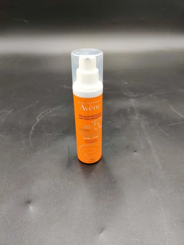 VICHY IDEAL Soleil Sonnenspray braun LSF 30 (9 EUR/100 ml) von Avene