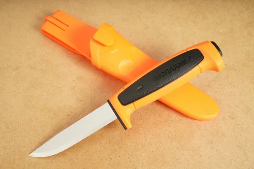 Mora Messer Morakniv Basic 546 Outdoormesser Arbeitsmesser Schwedenmesser Y91