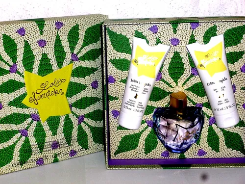 LOLITA LEMPICKA MON PREMIER SET EDP 100 ml + 75 ml BODYLOTION + 75 ml DG 44,90 €
