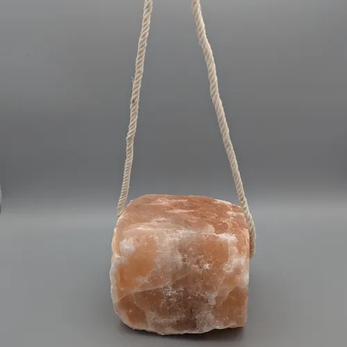 Salzleckstein 2-3kg Himalayasalz Pferd Leckstein Kordel Natursalz Mineralstein