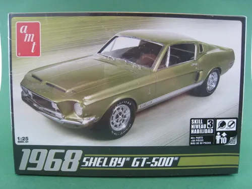 Shelby GT-500 Bj. 1968 amt Bausatz im Maßstab 1:25 OVP NEU