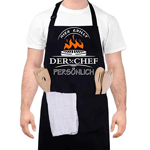 upain Grillschürze mit Spruch personalisierbar -Hier grillt der Chef persönlich, Lustig Schürze Baumwoll Kochschürze Zwei Fronttaschen, Geburtstag Männer Geschenkideen für Herren