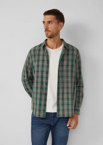 s.Oliver Kariertes Baumwoll-Hemd mit Kentkragen - Stylisches Regular Fit Hemd aus Baumwollmix, leicht und bequem. Perfekt für lässige Anlässe, mit auffälligem Karodesign und langärmeligem Schnitt.