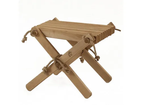 Gartenbank Jardinion Klapphocker – Flexibler Beistelltisch - Sitzbänke – Der klappbare Jardinion Beistelltisch aus geöltem Holz ist ideal für Garten und Balkon. Perfekt als Hocker oder Ablage für Getränke und Bücher – ein Must-Have für entspannte Sommertage!