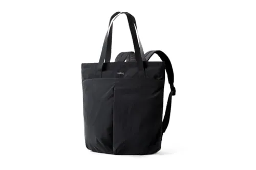Bellroy Lite Totepack - 18L Tragetasche & Rucksack in Schwarz - Reisetasche, wandelbar von Tasche zu Rucksack, aus 100% recyceltem, wasserabweisendem Material – ideal für Strand, Reisen und Alltag.
