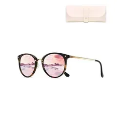 Polarisierte Sonnenbrille Damen mit Pinken Gläsern & Bernstein Rahmen - Entdecke die polarisierte Sonnenbrille für Damen mit pinken Gläsern und bernsteinfarbenem Rahmen. Optimaler UV-Schutz und stilvolles Design für jeden Anlass – perfekt für sonnige Tage und Abenteuer.