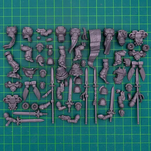 Games Workshop - Warhammer 40.000 - Blood Angels: Sanguinary Guard - Brettspielzubehör: Elitekrieger mit Jump Packs für explosive Angriffe und Nahkampf, ideal für strategische Spieler in Warhammer 40.000.