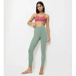 triaction by Triumph Sporthose Cardio RTW High-Rise Leggings - Trainingshosen für Fitness und Yoga, atmungsaktiv und figurformend, ideal für sportliche Aktivitäten und ein angenehmes Tragegefühl.