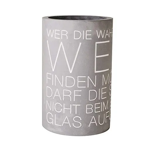 räder Dining Flaschenkühler Wahrheit im Wein 215 cm - Barzubehör mit innovativem Design. Der Flaschenkühler aus Beton mit dem Spruch 'Wahrheit im Wein' ist ein praktisches Highlight für jede Feier.