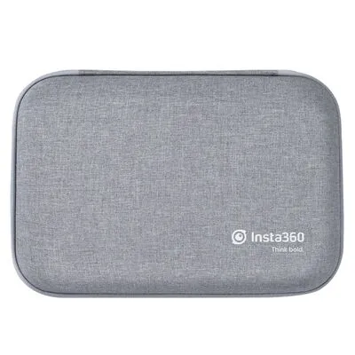 Insta360 Carry Case Action-Cam-Schutzhülle - Zubehör für ActionCams, bietet sichere und passgenaue Aufbewahrung für Insta360 Ace Pro 2 und Zubehör, mit strapazierfähigem Hartschalengehäuse für besten Schutz und optimaler Griffigkeit.