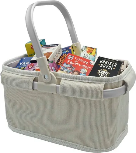Tanner Kaufladensortiment Cord-Tragekorb „Pure Sand“ - Stylischer Cord-Tragekorb in Beige, gefüllt mit Miniaturfaltschachteln für den Kinderkaufladen. Ideal für kreative Rollenspiele und fördert die sozialen Fähigkeiten von Kindern. Made in Germany.