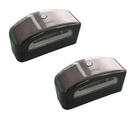 GEKA Kennzeichenleuchte KL37 2er Set - 2 x GEKA Kennzeichenleuchte KL37 für Autoanhänger, mit Kabeltülle und 12V-5W Glühbirnen, ideal für sichere Kennzeichnung und Sichtbarkeit im Straßenverkehr.