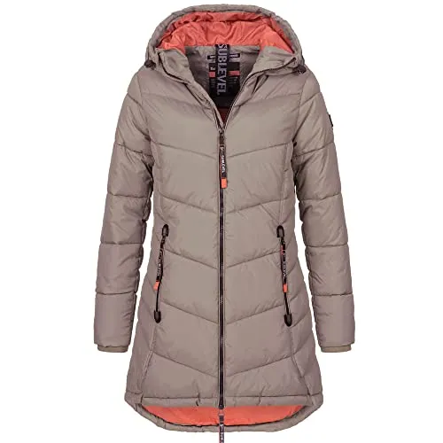 Sublevel Damen Jacke - D51160E44505A Light Mud Brown-S - Sportlicher Steppmantel mit Kapuze, ideal für vielseitige Outfits. Das wärmespeichernde Material und der figurbetonte Schnitt sorgen für Komfort und Stil. Mit Reißverschluss und zwei praktischen Taschen.