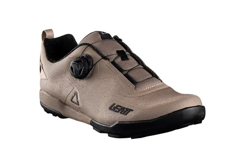Leatt Trekkingsandalen 6.0 KLICKPEDAL SHOE - Der Leatt 6.0 Klickpedal Shoe bietet optimalen Grip und Belüftung für Trails. Mit dem praktischen ATOP-Verstellsystem passt du den Schuh mühelos an und hast auch beim Tragen abseits des Bikes besten Halt.