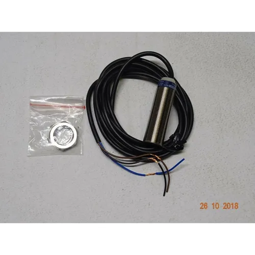 XS618B1PAL2 Sensor Induktive xs6 m18-L 62 MM - Messing - Näherungssensor mit robustem Messinggehäuse, ideal für präzise Erfassungen in industriellen Anwendungen.