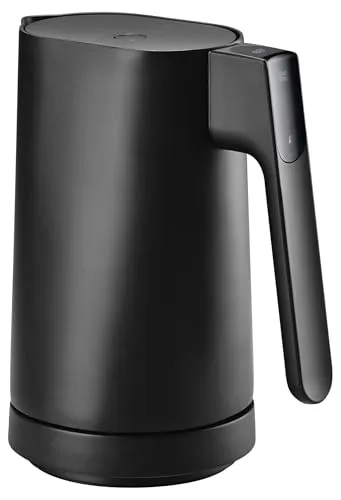 Jacob Jensen Elektrischer Wasserkocher mit Temperatureinstellung - Wasserkocher mit 1,2 Liter Fassungsvermögen, 7 Temperaturstufen von 70°C bis 100°C, praktischer Warmhaltefunktion und intuitiver Touch-Bedienung im stilvollen dänischen Design.