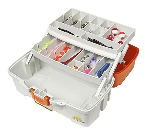 PLANO 620210 Let's Fish Tackle Box – 2-Tray System - Ködereimer mit 2 Etagen, ideal für Angler, um Köder und Zubehör optimal zu organisieren.