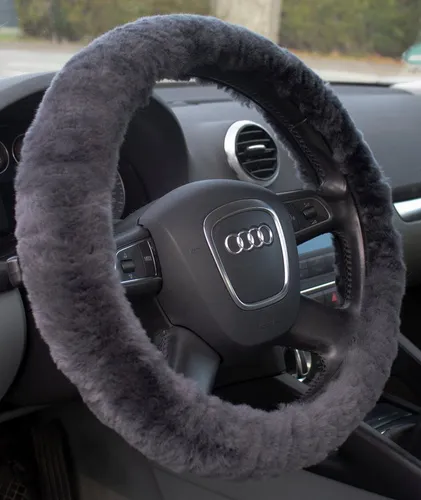 Lenkradbezüge von Reissner Lammfelle