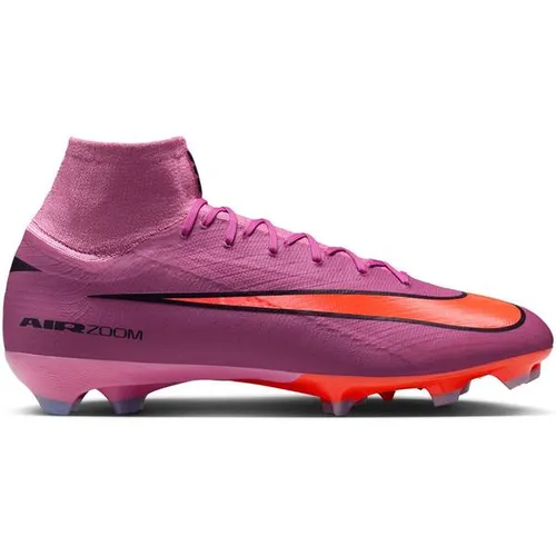 NIKE Herren Fussball-Hartplatzschuhe ZM SUPERFLY 10 PRO FG - Fußballschuhe für maximale Geschwindigkeit, ausgestattet mit innovativem Air Zoom-Element und leichtem Flyknit-Obermaterial für ein agiles Spielgefühl.