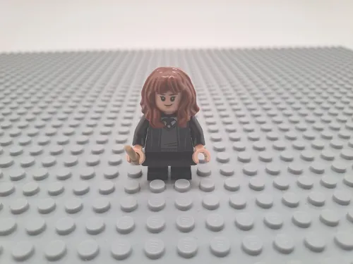 LEGO Harry Potter Bootshaus von Schloss Hogwarts (76426) - Bauspielzeugset mit 7 Minifiguren, 2 Booten und verstecktem Geheimnis für magische Abenteuer