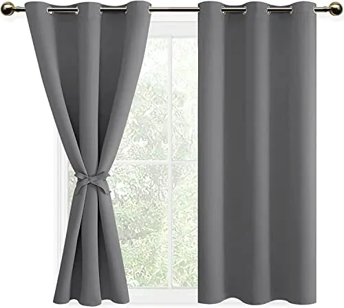 DWCN Verdunklungsvorhänge Kurz Vorhänge Blickdicht mit Raffhalter 2 Stücke Thermovorhang Kälteschutz Gardinen mit Ösen Wohnzimmer Schlafzimmer Ösenschal Vorhang Wärmeisolierend, Grau, 137x117cm(HxB)