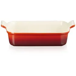 Le Creuset Rechteckige Auflaufform Tradition 26 cm - Hochwertige Auflaufform aus robustem Steingut, ideal für gleichmäßiges Erhitzen und stilvolle Präsentation. Hält Temperaturen bis 260 °C stand, perfekt für kreative Kochabenteuer!