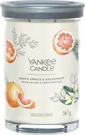 White Spruce & Grapefruit Signature Jar 567g 2-Docht - Kerzen mit erfrischendem Winterduft, vereint prickelnde Zitrusnoten und aromatische Nadelbaum-Aromen für ein belebendes Ambiente.