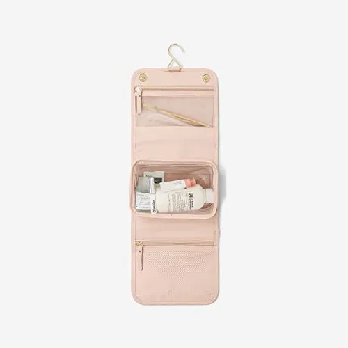 Stackers Kulturbeutel zum Aufhängen, klein, Blush Pink - Reisetasche mit elastischen Innentaschen und herausnehmbarer Tasche für Flughafensicherheit, ideal für Vielreisende und organisiert auf Reisen.