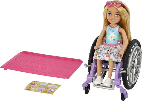 Barbie Spielset Box Gebrochen Chelsea Mit Stuhl A Rollen Mattel HGP29
