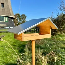 Design-Futterstelle für Vögel